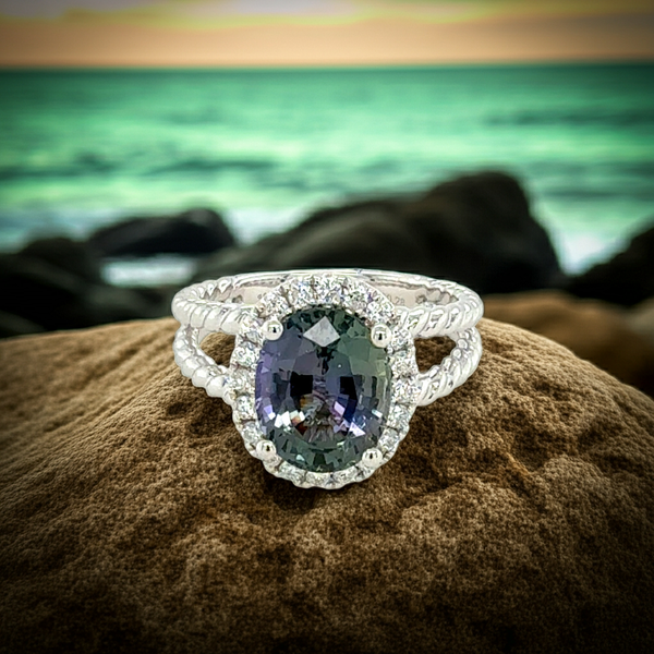 18KW Tanzanite Mea Huna Ring