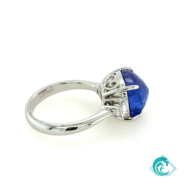 18KW Sugarloaf Tanzanite Ring