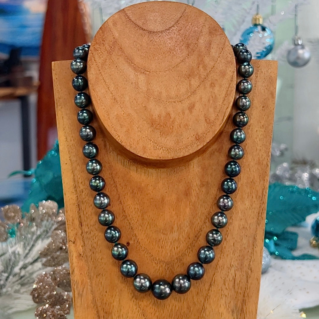 14K Peacock Colored Tahitian Pearl Strand by Kilauea Fine Jewelry