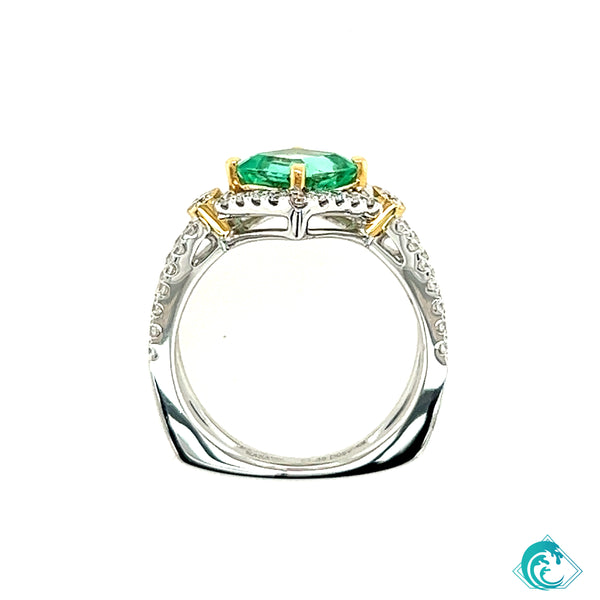 18KW Green Emerald Diamond Ring