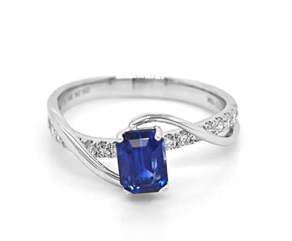 18KW Blue Sapphire Diamond Ring