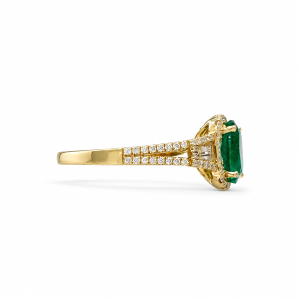 14KY Oval Emerald Gaia Ring