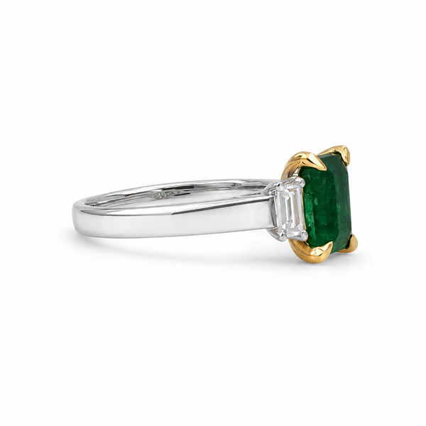 14KYW Emerald Moani Ring