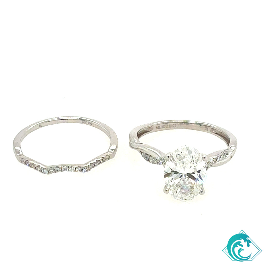 14KW Lab Grown Oval Diamond Twist Engagement Set
