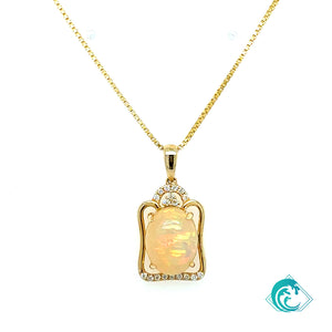 14KY Ethiopian Opal Maile Pendant