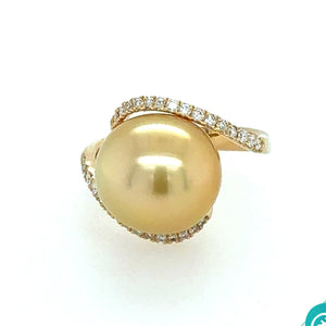14KY Golden South Sea Pearl & Diamond Ring