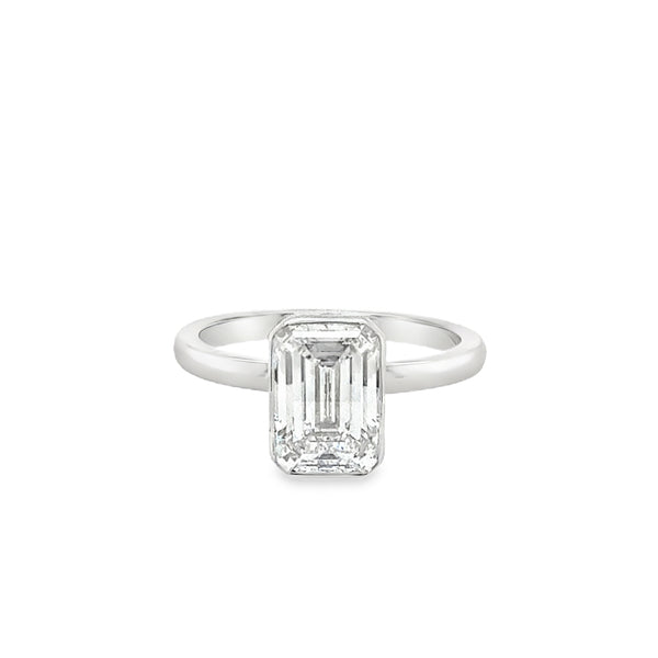 14KW Sustainably Created Amara Bezel Diamond Ring