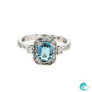 18KW Fancy Aquamarine Diamond Ring