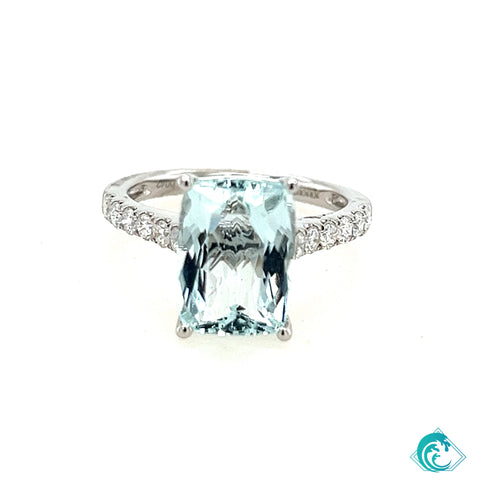 18KW Radiant Cut Aquamarine Diamond Ring