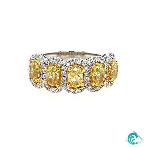 18KW Fancy Oval Yellow Diamond Band