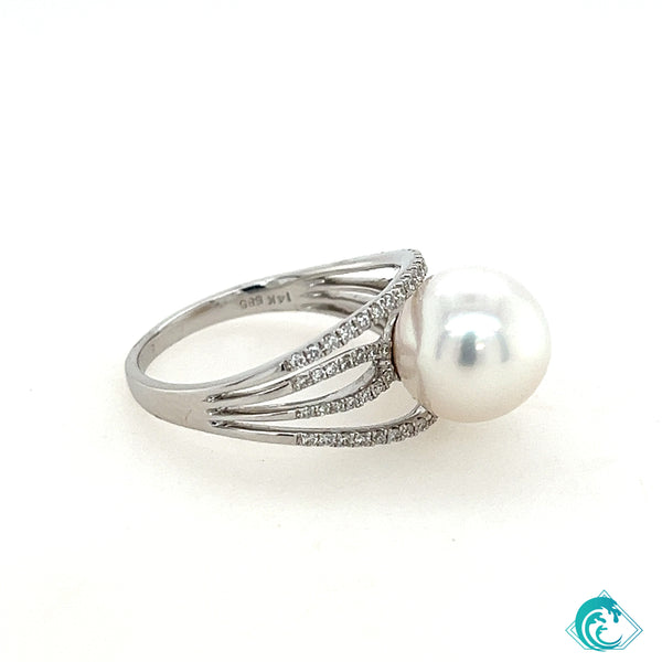 18KW Australian Pearl Diamond Ring