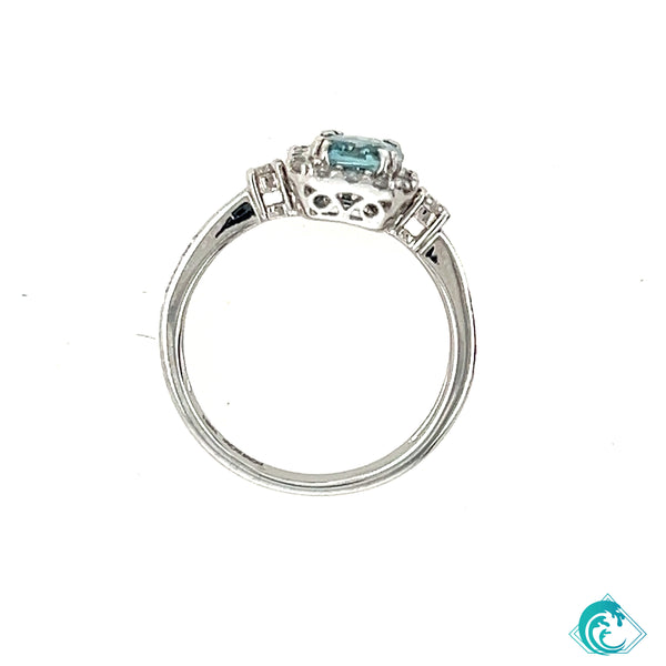 18KW Fancy Aquamarine Diamond Ring