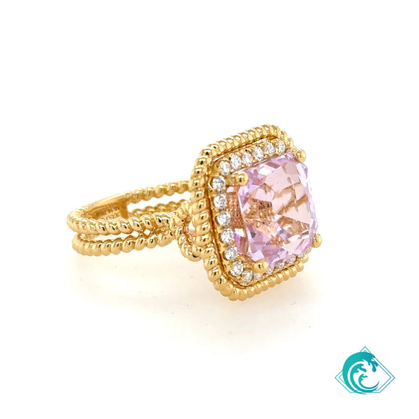 18KY Fancy Kunzite Diamond Ring