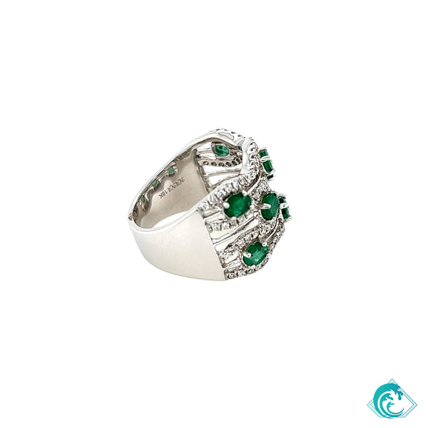 18KW Emerald & Diamond Kua Nalu Band