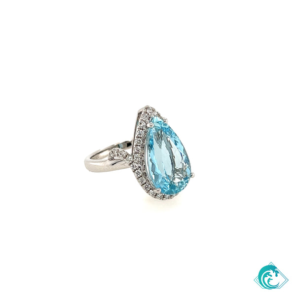 14KW Aquamarine Pear Shaped Ara Ring