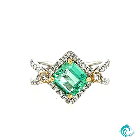 18KW Green Emerald Diamond Ring