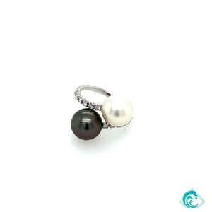 18KW Diamond Black & White Pearl Ring