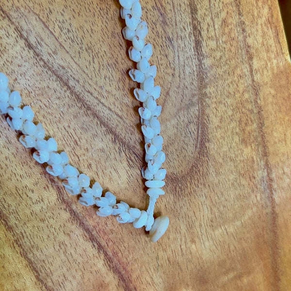 Hand Crafted Momi Shell Necklace 21'